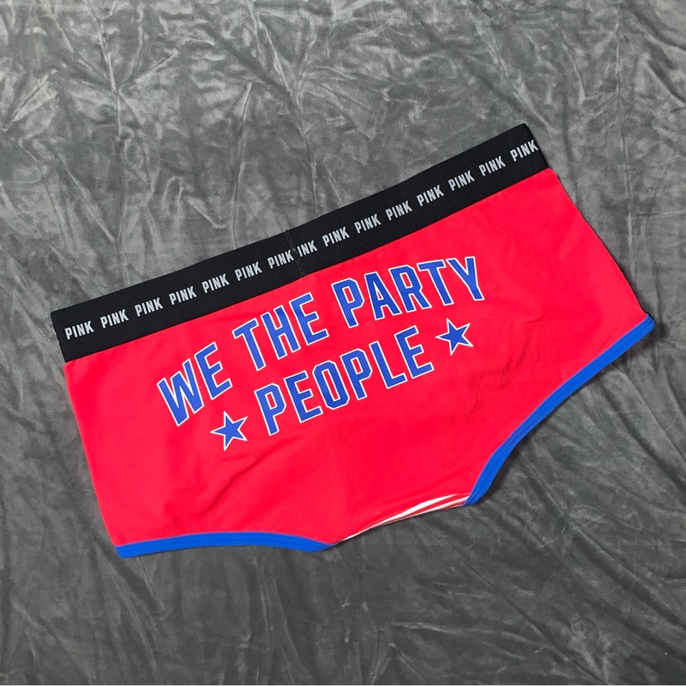 NWT Victoria’s Secret PINK Patriotic Stripes Rare Logo Boyshort Shortie Pantie M